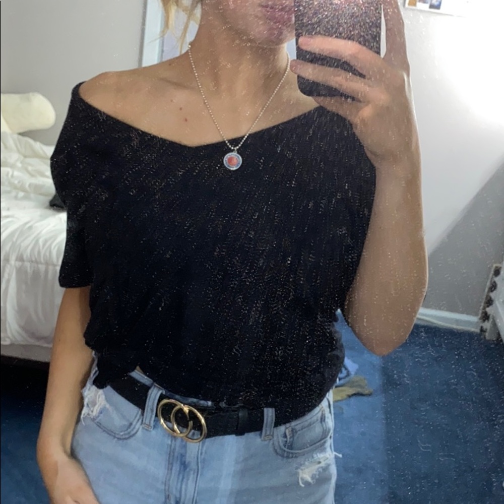 Black knotted V neck